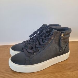 UGG Olli Black Leather White Women’s Sz 7 High-Top Lace Up Side Zip Sneakers